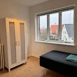 4 Vaerelses 85m2 Med 3 Sovevaerelser Og 6 Enkelt Senge Appartamento *