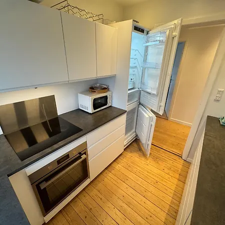 4 Værelses 85m2 Med 3 Soveværelser Og 6 Enkelt Senge Lejlighed Odense